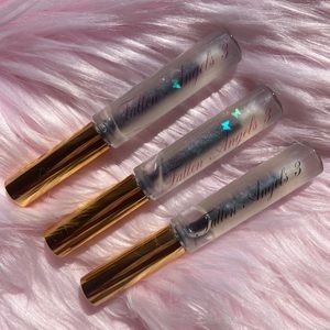 Coconut scented lipgloss